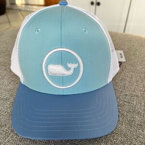 Vineyard Vines trucker hat NWT blue, white mesh